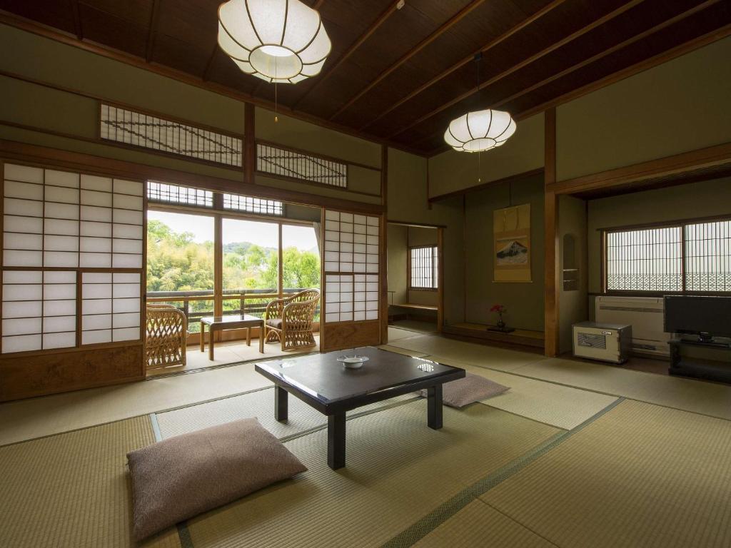 Hotel Nanzanso Izunokuni Rom bilde